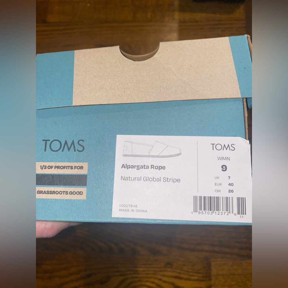 TOMS Alpargata Rope Natural Global Stripe Size 9 BNIB - Picture 7 of 7